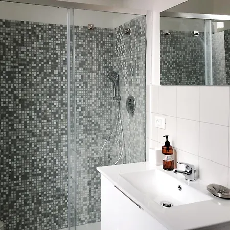 게스트하우스 Garbatella House 4*