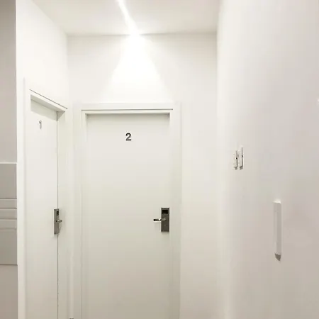 게스트하우스 Garbatella House 4*